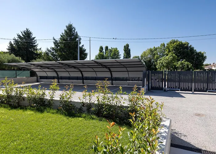 Primo Passo With Pool Apartament *