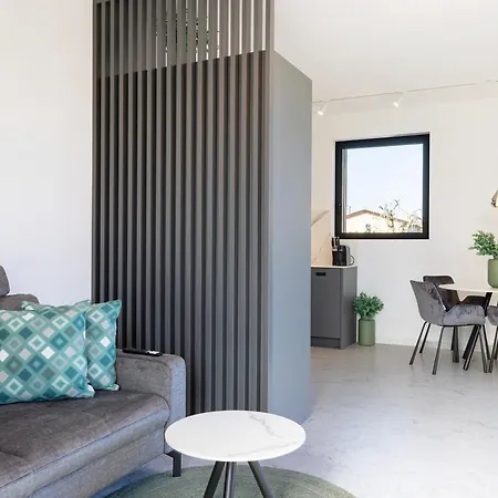 Apartment Primo Passo With Pool Lazise